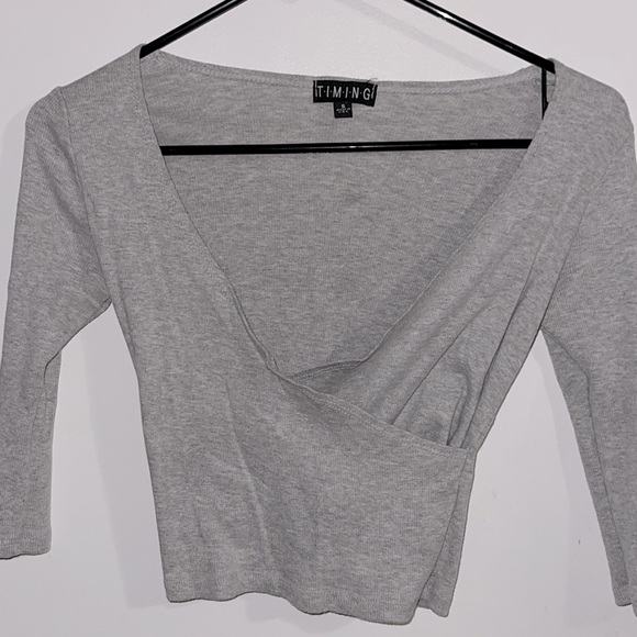 Timing grey crop top size small - Picture 1 of 4